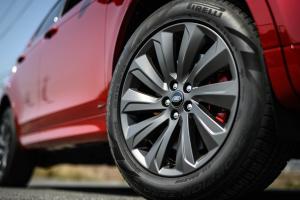 Land Rover Discovery Sport D180 SE R-Dynamic 2020 года  (JP)